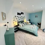 Le Temps D'un Souffle, Parenthese Elegante Au Coeur De Avec Terrasse Privee Apartamento Tourcoing